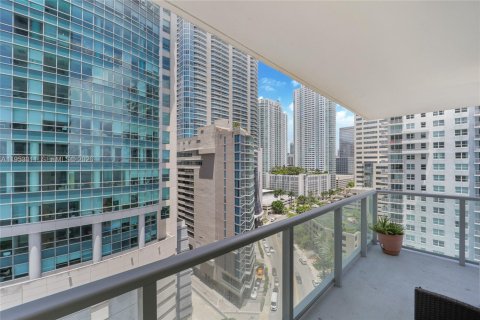 Condo in Miami, Florida, 3 bedrooms  № 2052802 - photo 4