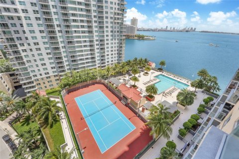 Condo in Miami, Florida, 3 bedrooms  № 2052802 - photo 6