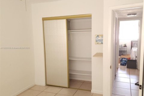 Condominio en venta en Pinecrest, Florida, 3 dormitorios, 106.84 m2 № 1823638 - foto 8