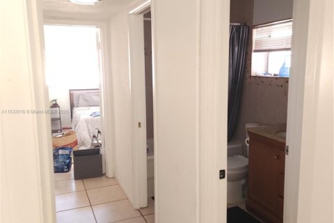 Condominio en venta en Pinecrest, Florida, 3 dormitorios, 106.84 m2 № 1823638 - foto 9