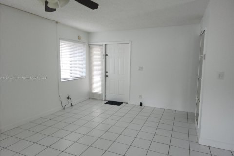 Купить кондоминиум в Плантация, Флорида 2 спальни, 89.56м2, № 1958303 - фото 8