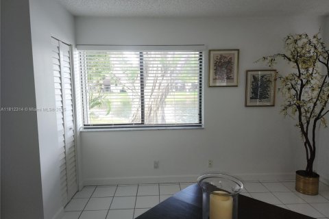 Купить кондоминиум в Плантация, Флорида 2 спальни, 89.56м2, № 1958303 - фото 6