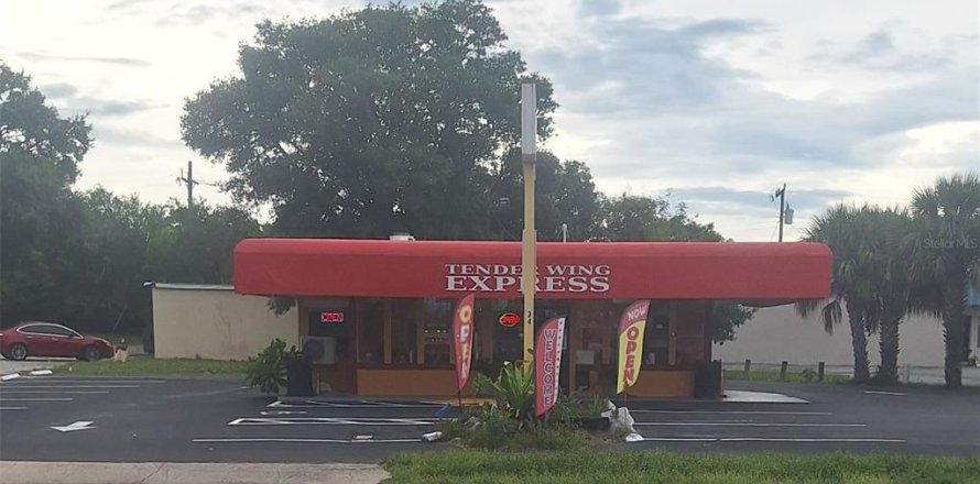Commercial property in Cocoa, Florida 116.87 sq.m. № 1916745