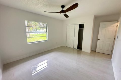 Villa ou maison à louer à Christmas, Floride: 2 chambres, 75.81 m2 № 2398815 - photo 10