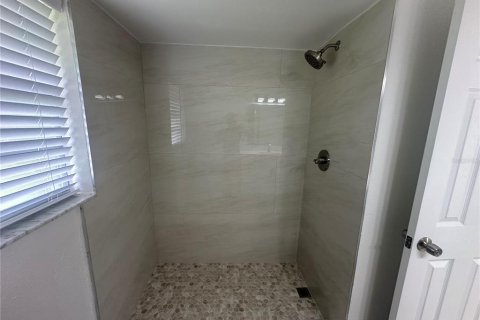 Villa ou maison à louer à Christmas, Floride: 2 chambres, 75.81 m2 № 2398815 - photo 8