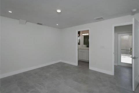 Touwnhouse à louer à Tarpon Springs, Floride: 4 chambres, 163.32 m2 № 2415021 - photo 8