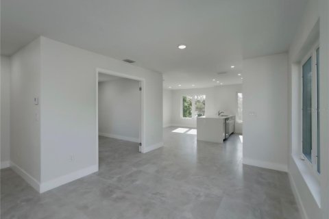 Touwnhouse à louer à Tarpon Springs, Floride: 4 chambres, 163.32 m2 № 2415021 - photo 17