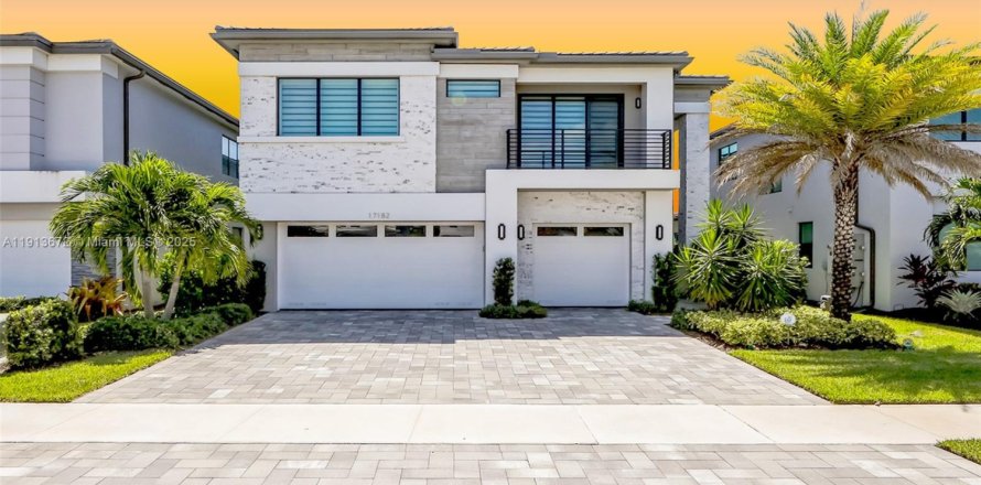 Casa en Boca Raton, Florida 5 dormitorios, 342.53 m2 № 1968911