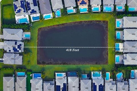 Casa en venta en Boca Raton, Florida, 5 dormitorios, 342.53 m2 № 1968911 - foto 13