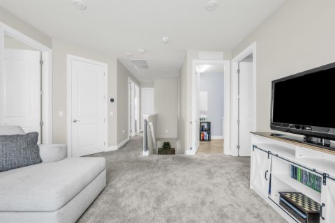 House in Lake Worth, Florida 5 bedrooms, 240.15 sq.m. № 2176618 - photo 17