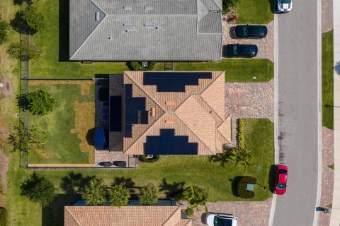 House in Lake Worth, Florida 5 bedrooms, 240.15 sq.m. № 2176618 - photo 4