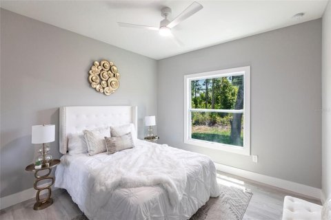 House in Port Charlotte, Florida 5 bedrooms, 213.21 sq.m. № 1804025 - photo 27