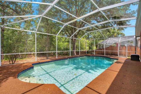 House in Tampa, Florida 4 bedrooms, 233.56 sq.m. № 1686670 - photo 4