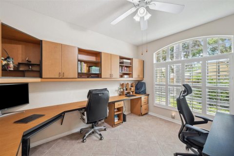 House in Tampa, Florida 4 bedrooms, 233.56 sq.m. № 1686670 - photo 14