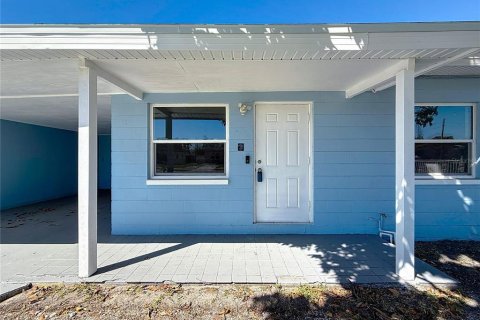 House in Tampa, Florida 3 bedrooms, 163.04 sq.m. № 1798320 - photo 8