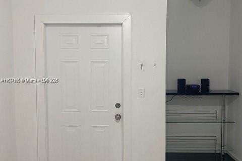 Immobilier commercial à vendre à Miami, Floride: 225.2 m2 № 1977218 - photo 5