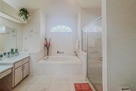 House in Hudson, Florida 3 bedrooms, 180.42 sq.m. № 1815773 - photo 18