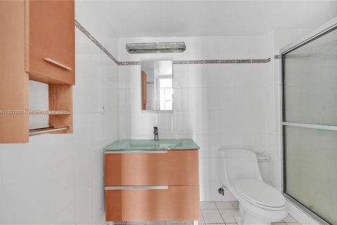 Condominio en alquiler en Aventura, Florida, 2 dormitorios, 115.01 m2 № 1938478 - foto 20