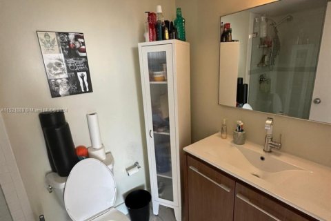 Купить кондоминиум в Норт-Майами, Флорида 2 спальни, 89.46м2, № 1984969 - фото 17