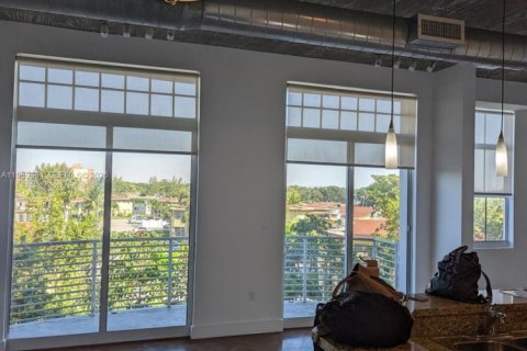 Снять в аренду кондоминиум в Майами, Флорида 2 спальни, 114.64м2, № 2030193 - фото 8