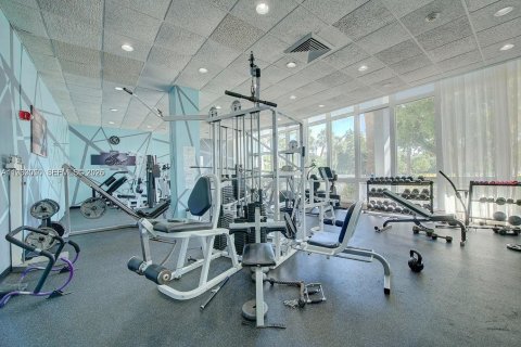 Copropriété à vendre à Miami Beach, Floride: 2 chambres, 94.76 m2 № 2090281 - photo 7