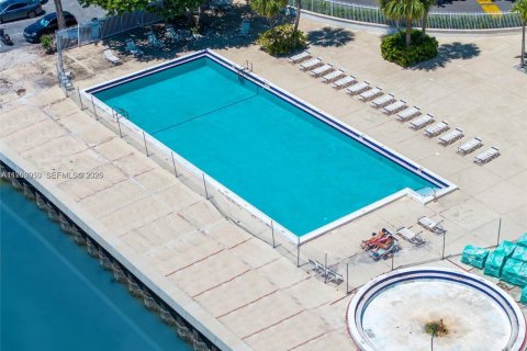 Copropriété à vendre à Miami Beach, Floride: 2 chambres, 94.76 m2 № 2090281 - photo 2