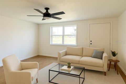 House in Port Richey, Florida 2 bedrooms, 93.18 sq.m. № 1566044 - photo 3