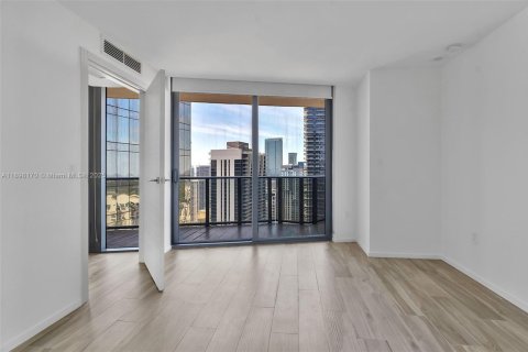 Снять в аренду кондоминиум в Майами, Флорида 3 спальни, 123.93м2, № 1955270 - фото 17