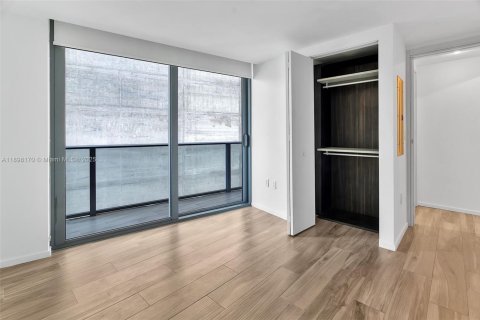 Снять в аренду кондоминиум в Майами, Флорида 3 спальни, 123.93м2, № 1955270 - фото 27