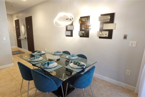 Touwnhouse à vendre à Kissimmee, Floride: 4 chambres, 176.7 m2 № 1536617 - photo 14