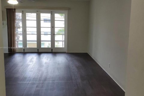 Appartement à louer à Hallandale Beach, Floride: 1 chambre, 79.9 m2 № 1946906 - photo 8