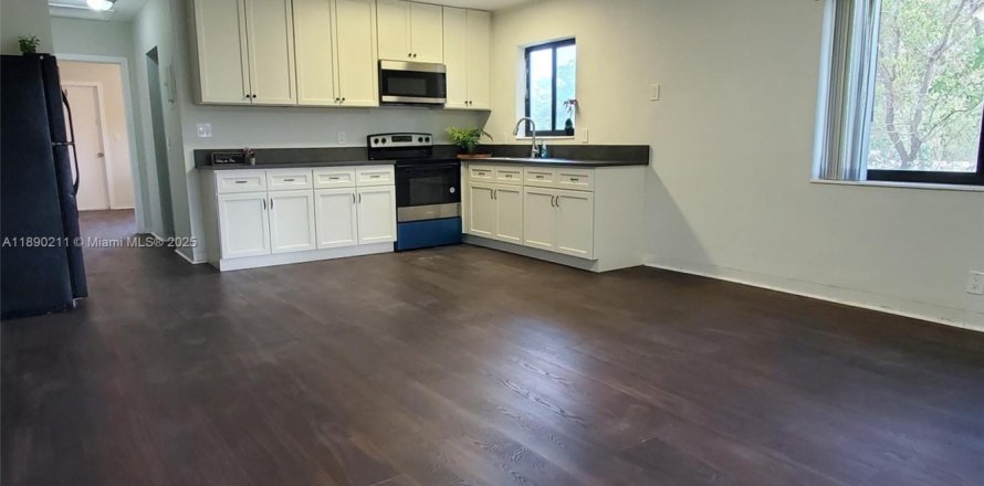 Appartement à Hallandale Beach, Floride 1 chambre, 79.9 m2 № 1946906