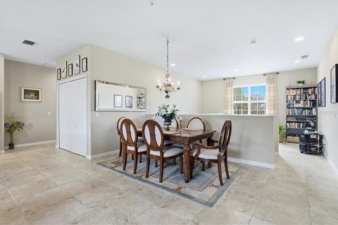 Condo in Lakewood Ranch, Florida, 3 bedrooms  № 2396662 - photo 10