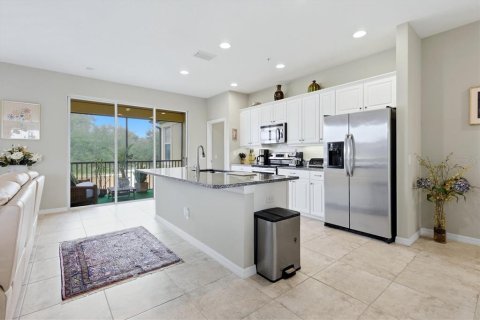 Condo in Lakewood Ranch, Florida, 3 bedrooms  № 2396662 - photo 13