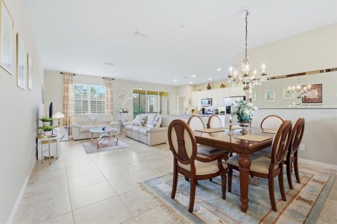 Condo in Lakewood Ranch, Florida, 3 bedrooms  № 2396662 - photo 12