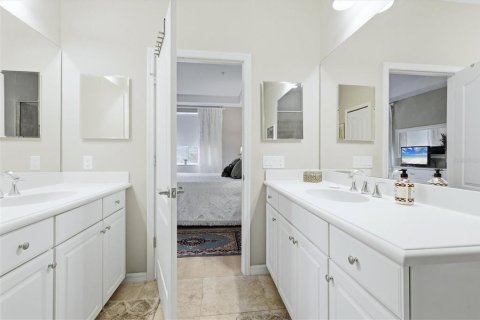 Condo in Lakewood Ranch, Florida, 3 bedrooms  № 2396662 - photo 22
