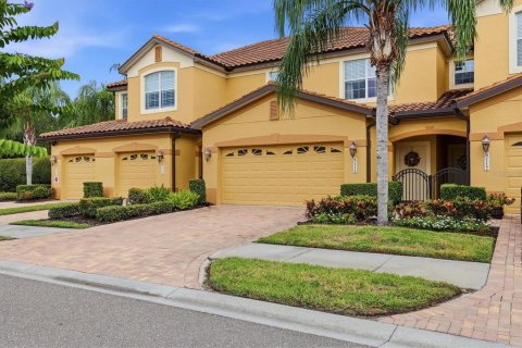 Condo in Lakewood Ranch, Florida, 3 bedrooms № 2396662