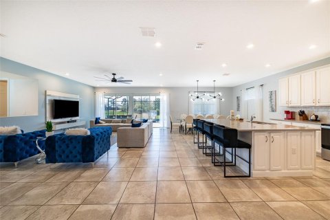 Villa ou maison à vendre à Kissimmee, Floride: 8 chambres, 387.31 m2 № 1450019 - photo 9