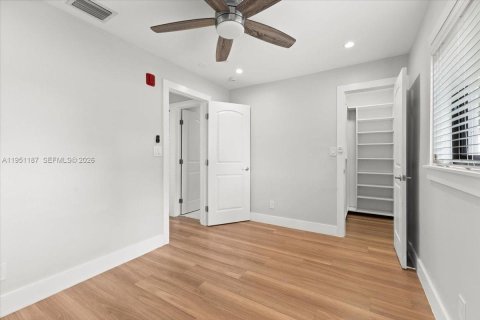 Купить виллу или дом в Лодерхилл, Флорида 3 спальни, 101.82м2, № 2006500 - фото 11