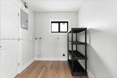 Купить виллу или дом в Лодерхилл, Флорида 3 спальни, 101.82м2, № 2006500 - фото 10