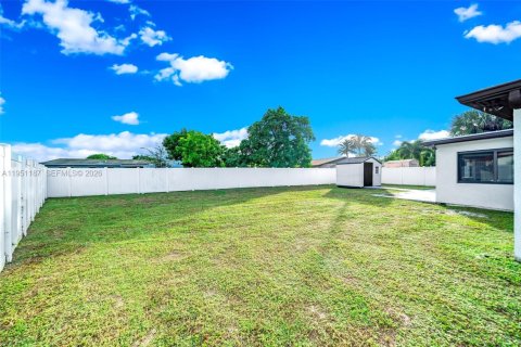 Купить виллу или дом в Лодерхилл, Флорида 3 спальни, 101.82м2, № 2006500 - фото 22