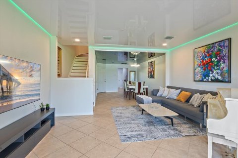 Condo in Bradenton, Florida, 3 bedrooms  № 1771339 - photo 9