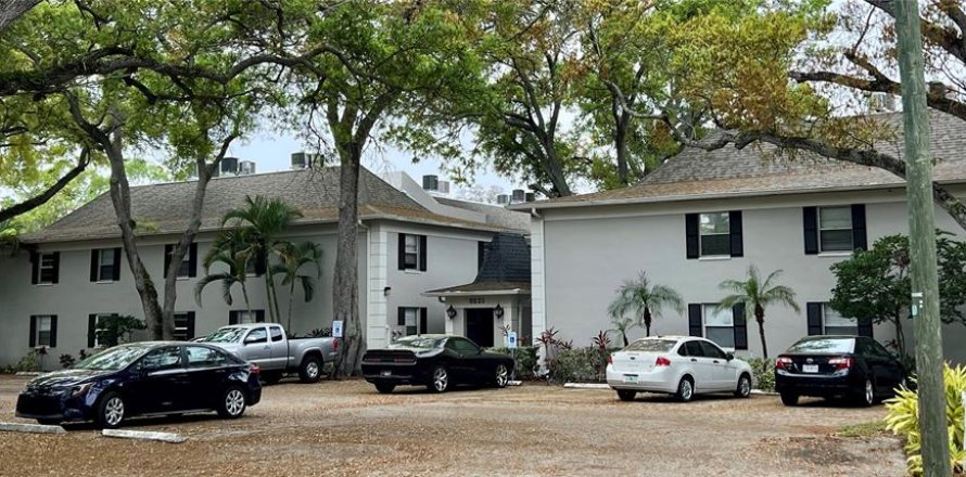 Condo in Tampa, Florida, 1 bedroom № 1515980