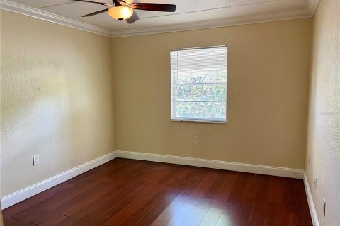 Condo in Tampa, Florida, 1 bedroom  № 1515980 - photo 9