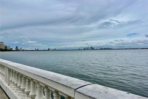 Condo in Tampa, Florida, 1 bedroom  № 1515980 - photo 15