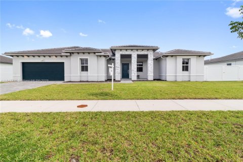 Villa ou maison à vendre à Homestead, Floride: 5 chambres, 263.66 m2 № 1848853 - photo 1