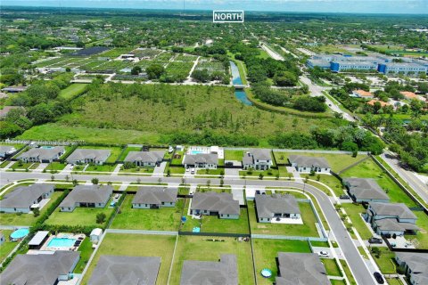 Villa ou maison à vendre à Homestead, Floride: 5 chambres, 263.66 m2 № 1848853 - photo 28