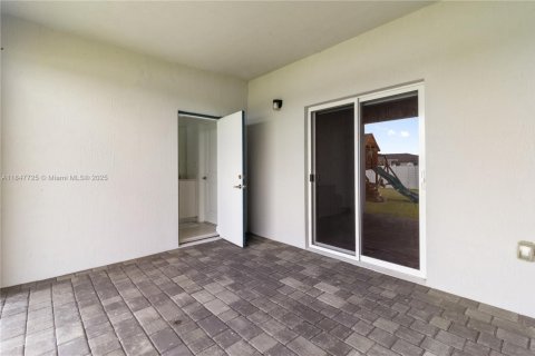 Villa ou maison à vendre à Homestead, Floride: 5 chambres, 263.66 m2 № 1848853 - photo 22