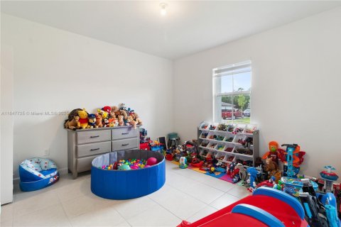 Villa ou maison à vendre à Homestead, Floride: 5 chambres, 263.66 m2 № 1848853 - photo 21