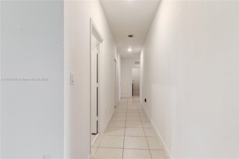 Villa ou maison à vendre à Homestead, Floride: 5 chambres, 263.66 m2 № 1848853 - photo 16